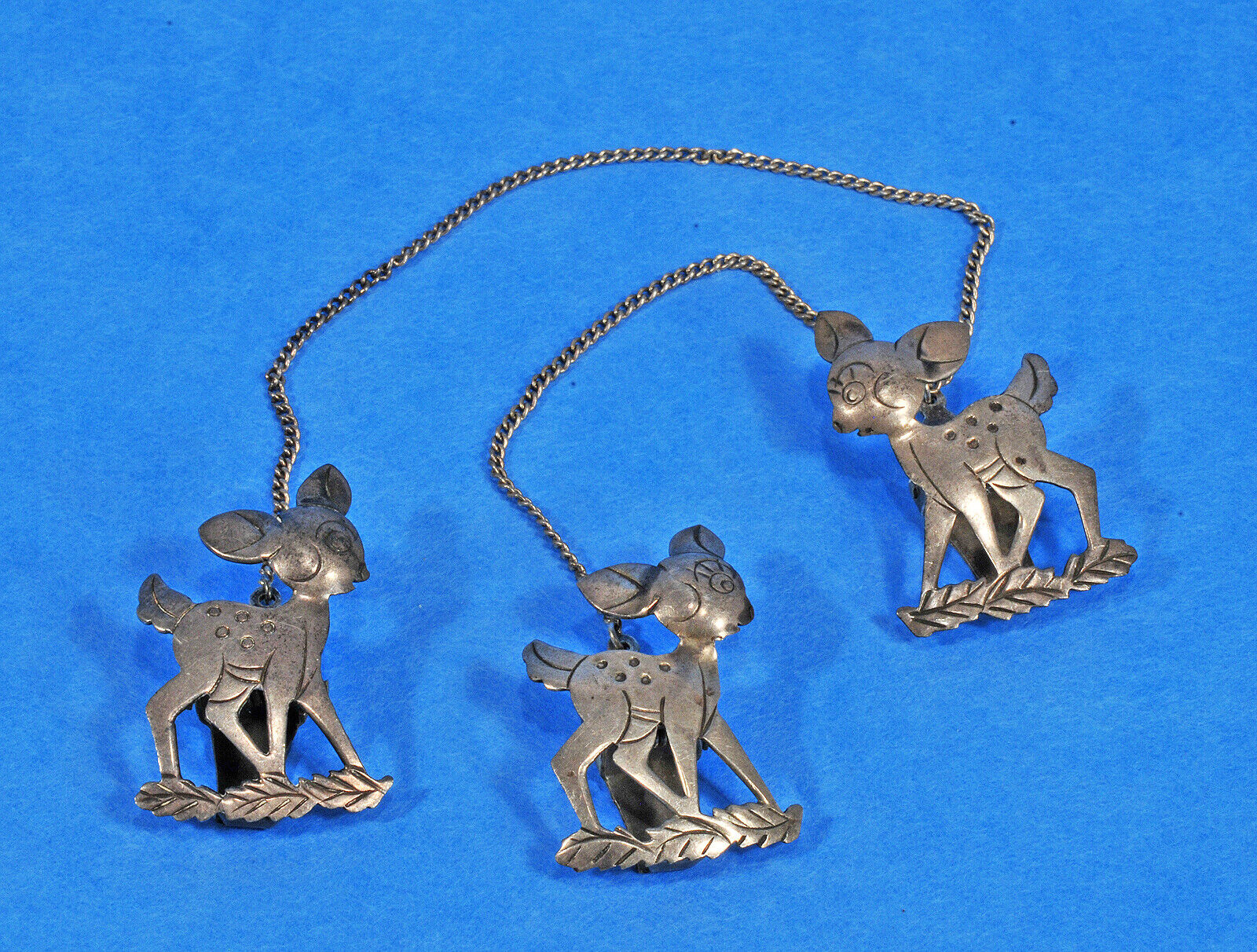 Vintage ~ .950 Silver ~ Bambi Disney? ~ Daisy Chain Collar / Scarf Clip
