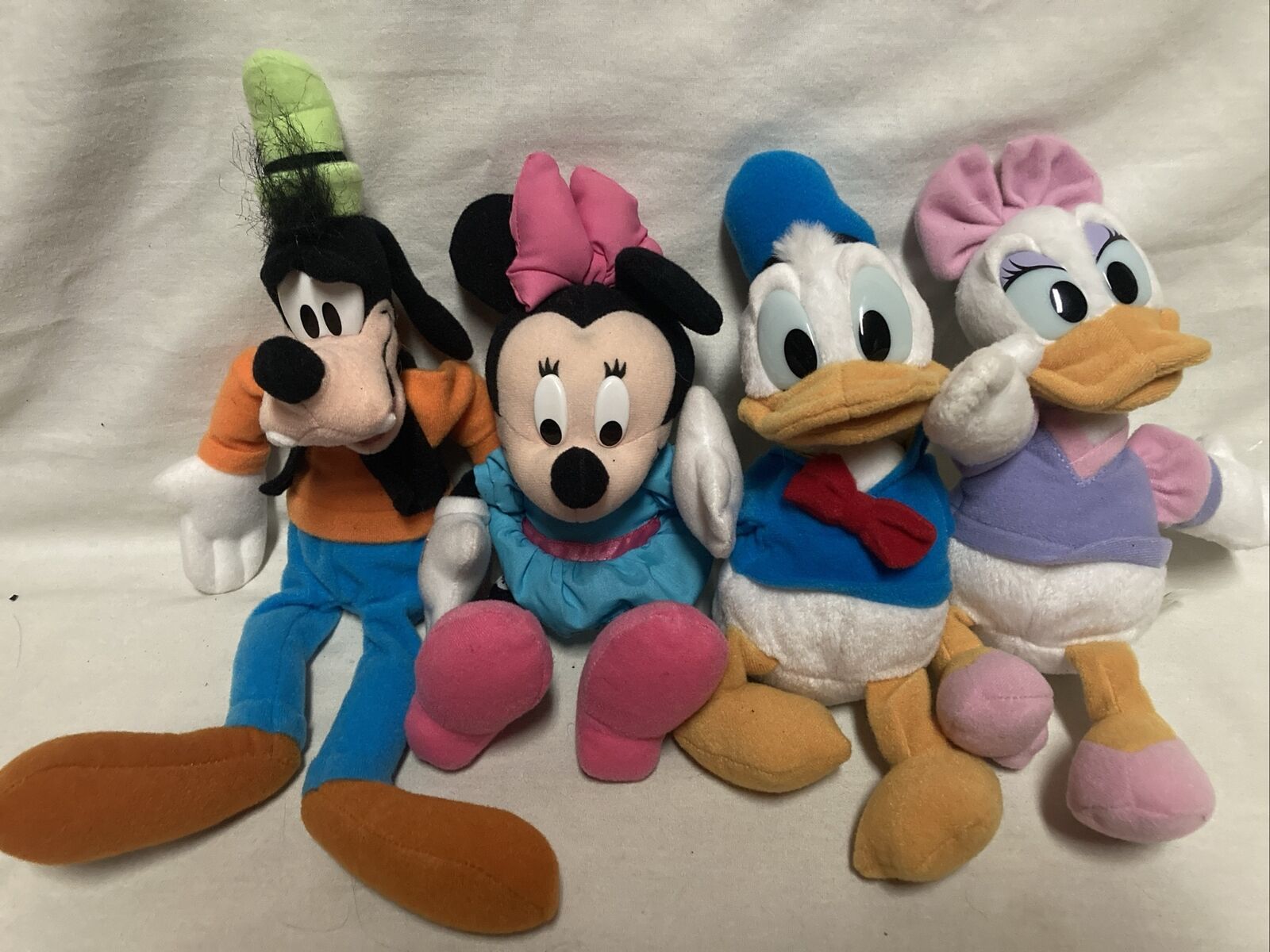 Disney mini Mouse Mattel Star Bean Bag Arcotoys Mini Plush Dolls Lot 4 Goofy.