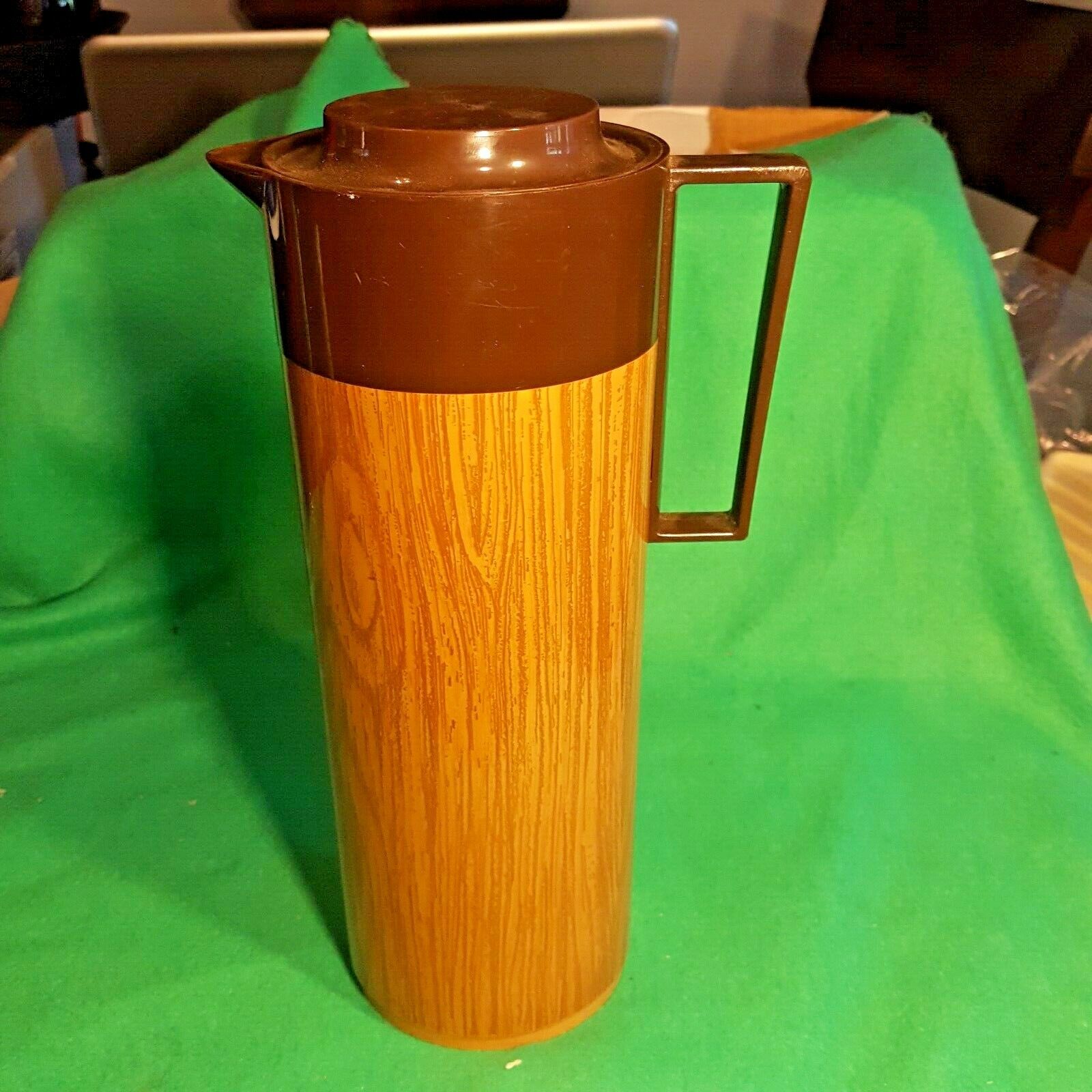 Vintage Aladdin Vacuum Insulated Pitcher Beverage Butler 4460 Thermos Wood Grain