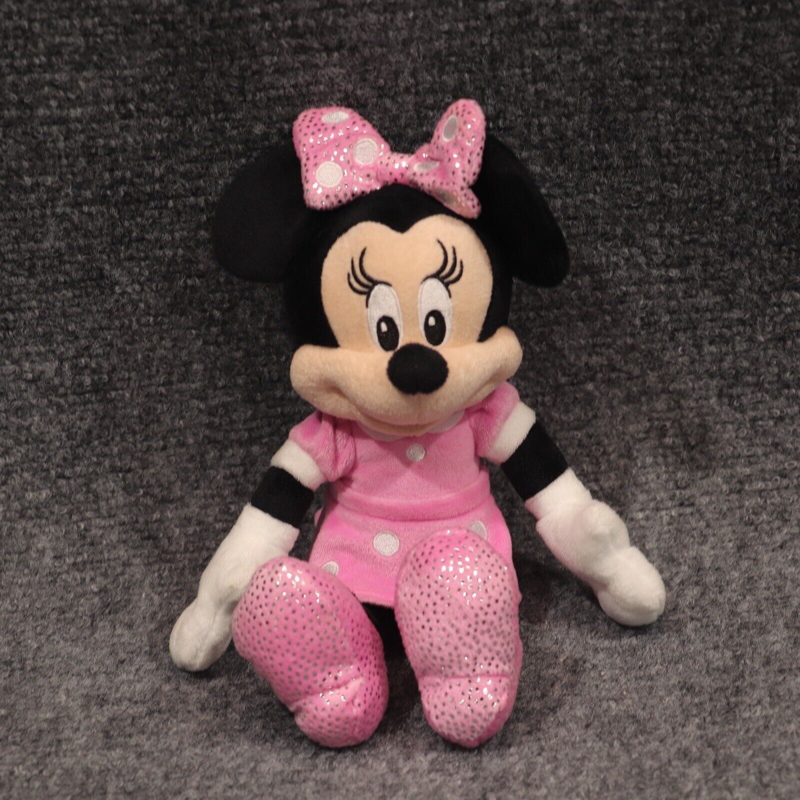 Disney Minnie Mouse Junior Plush Pink 9\