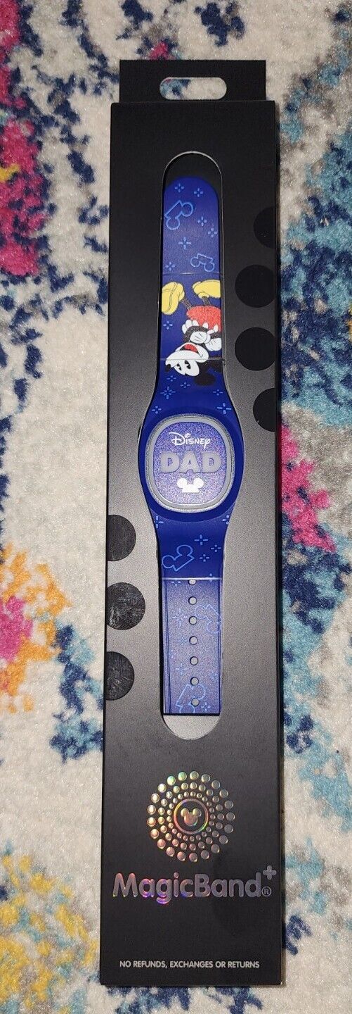 NEW Disney Parks Magic Band Plus + 2022 Mickey Mouse Disney Dad LINKABLE 