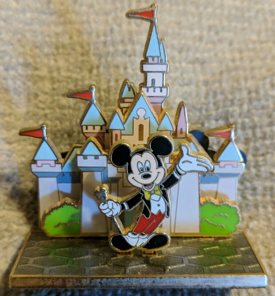 Disney Pin Mickey Sleeping Beauty Castle Disneyland Diorama 57229