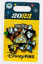 Disney Parks Walt Disney World 2023 Spinner Pin Mickey Minnie Donald Goofy NEW picture