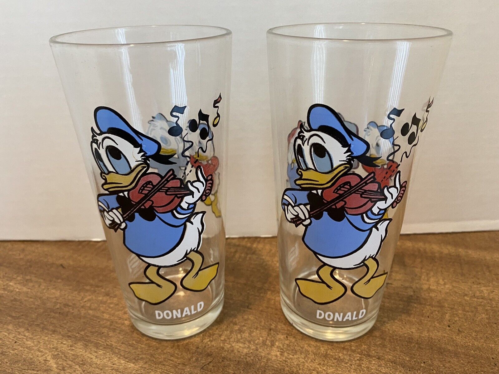 2 Donald Duck Glasses Pepsi Collector Series Walt Disney  Productions 1978
