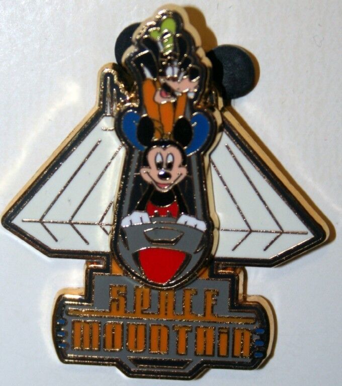 WDW - Space Mountain - Slider - Mickey Mouse & Goofy