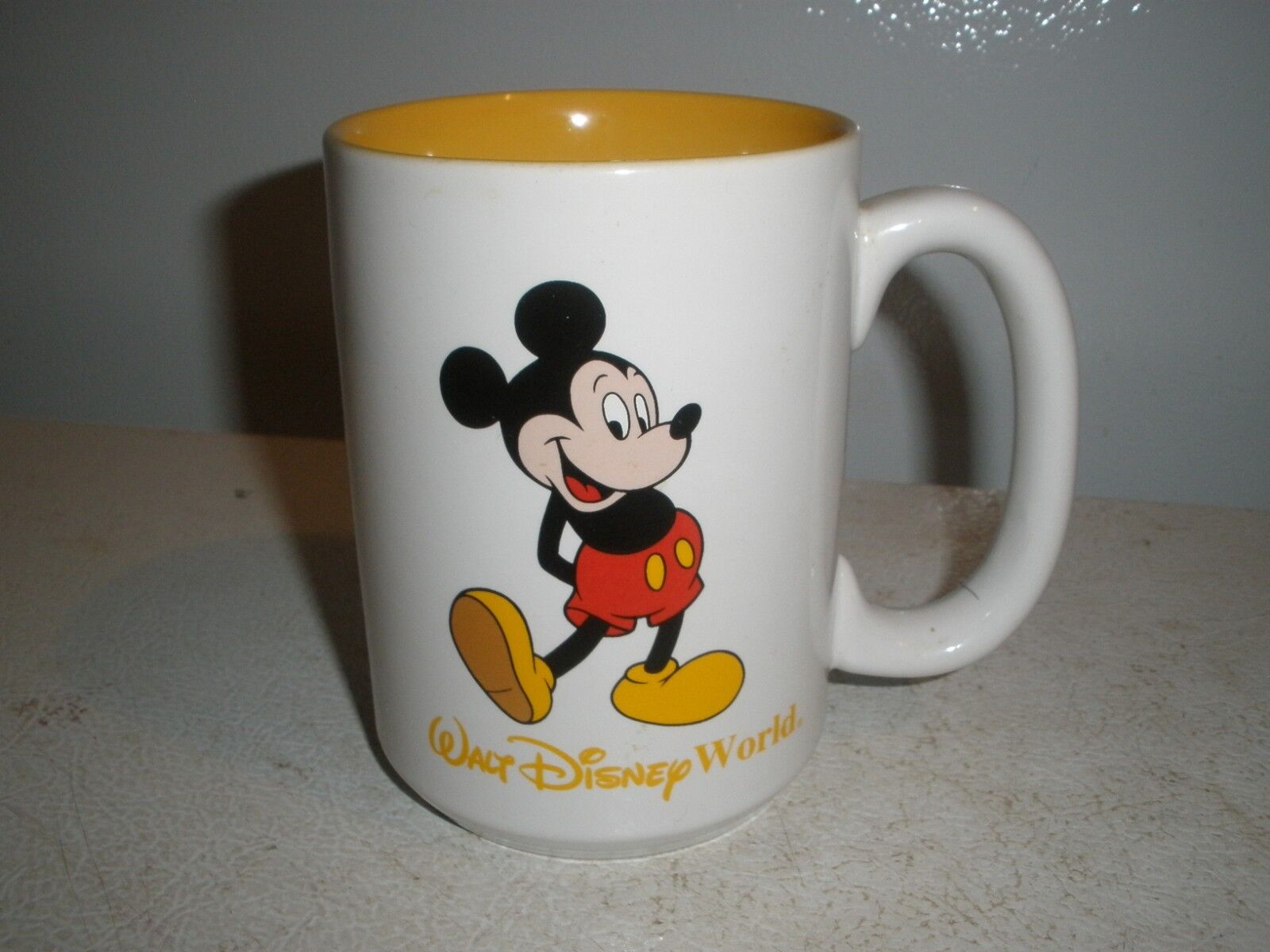 Walt Disney World Mickey Mouse Mug Thailand Yellow Inside MINT (M18)