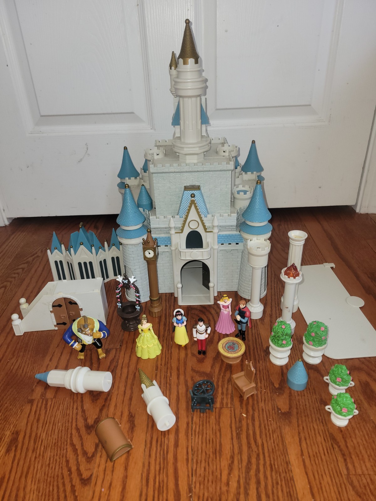 Walt Disney World Cinderella Castle Monorail Park Playset for Sale ...