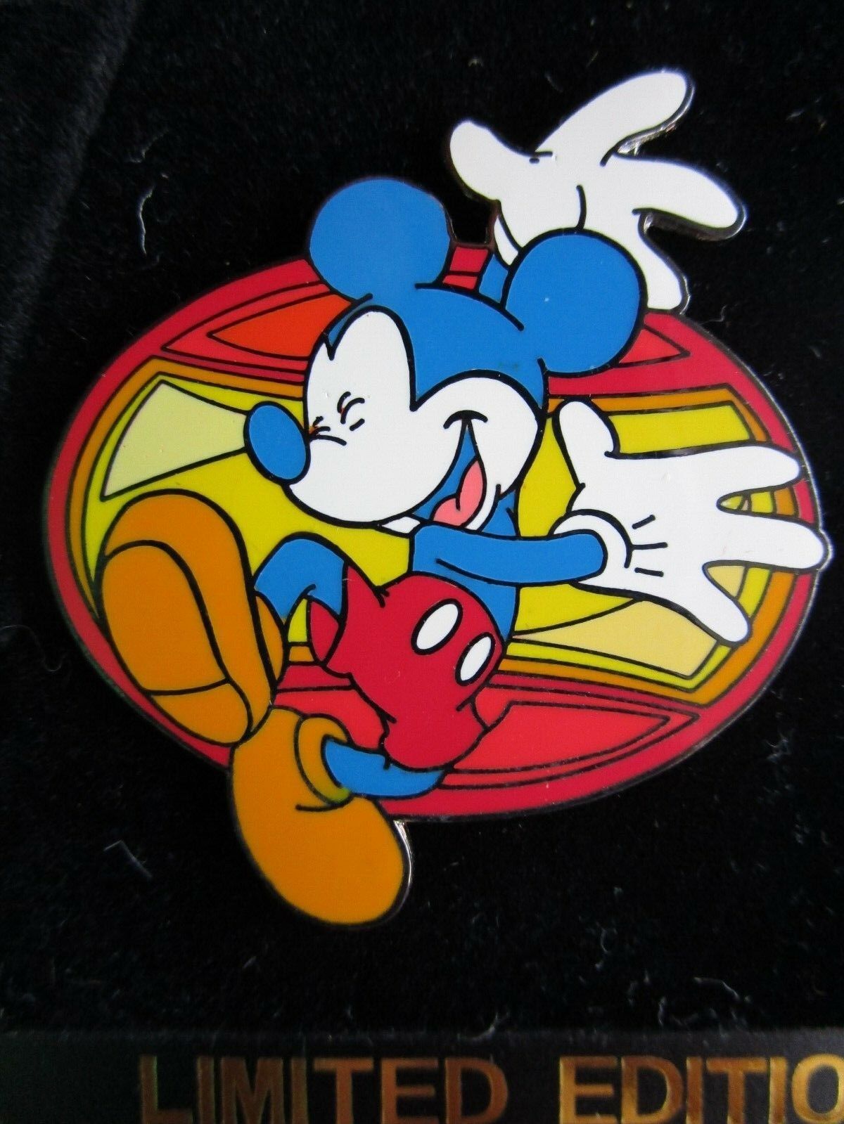 Pin 6952 DLR Mystery Pin #17 - Mickey Mouse Dancing  Disney LE 1200