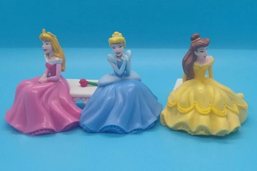 Decopac Disney Princess Aurora Cinderella & Belle Sitting On Benches PVC Figures