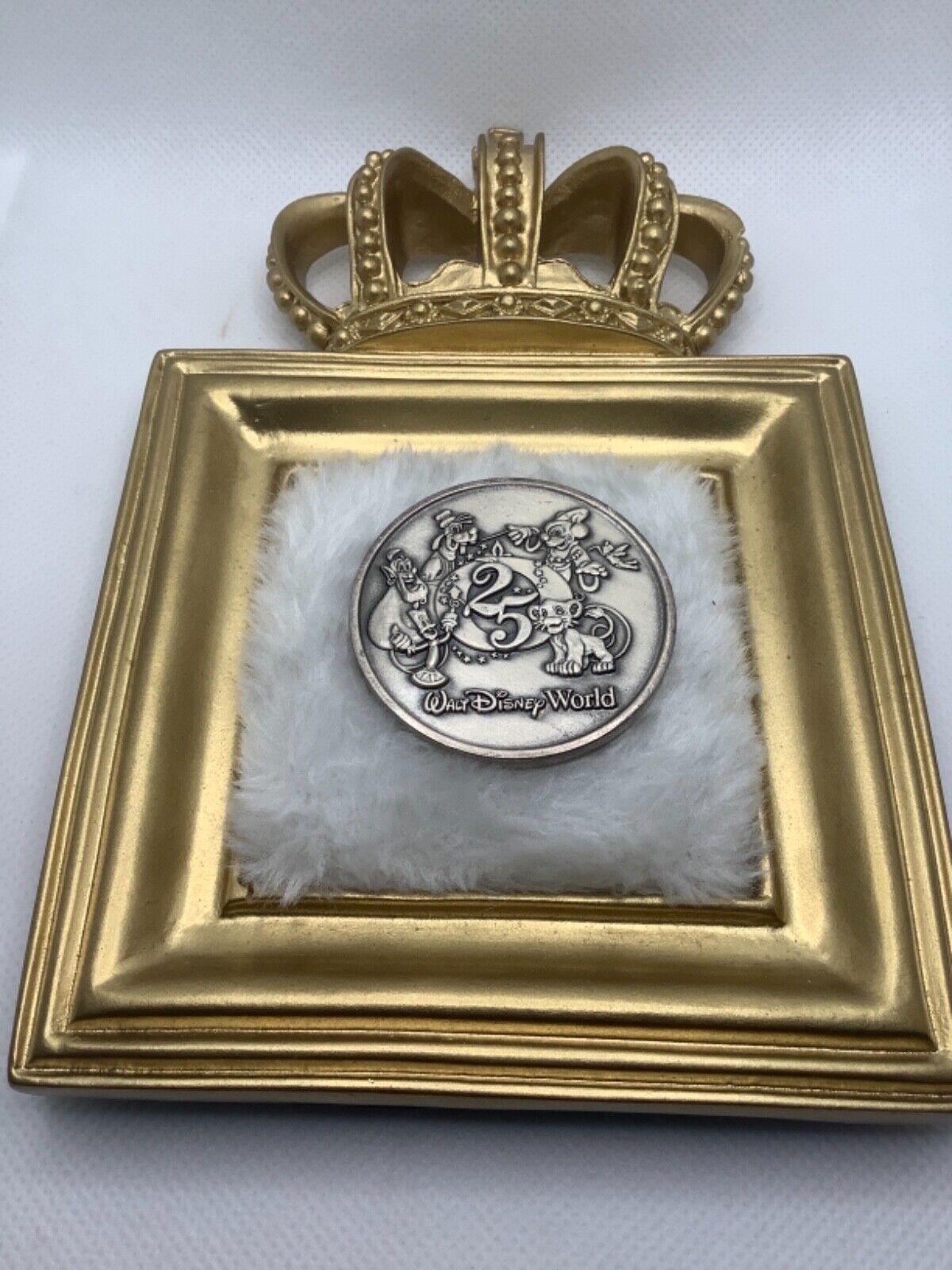 Walt Disney World 25th Anniversary Coin Medallion (1971 - 1996)