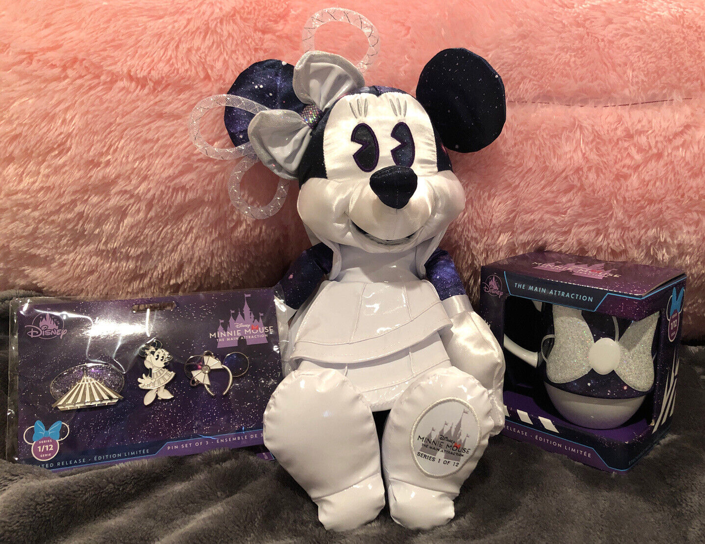 Disney Minnie Mouse Main Attraction Space Mountain Set. Plush & Pins.
