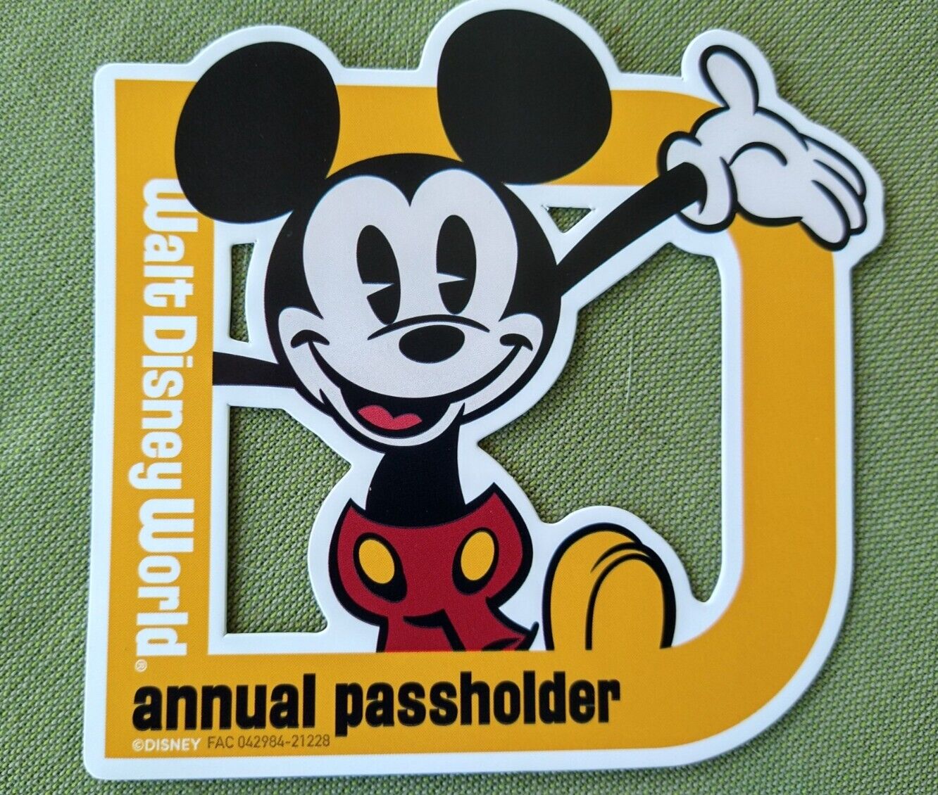 Walt Disney World Annual Passholder Mickey Magnet NEW AUTHENTIC WDW AP