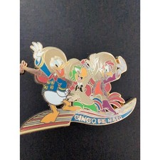 Donald Duck from The Three Caballeros LR pin from the Viva Navidad Disney series picture