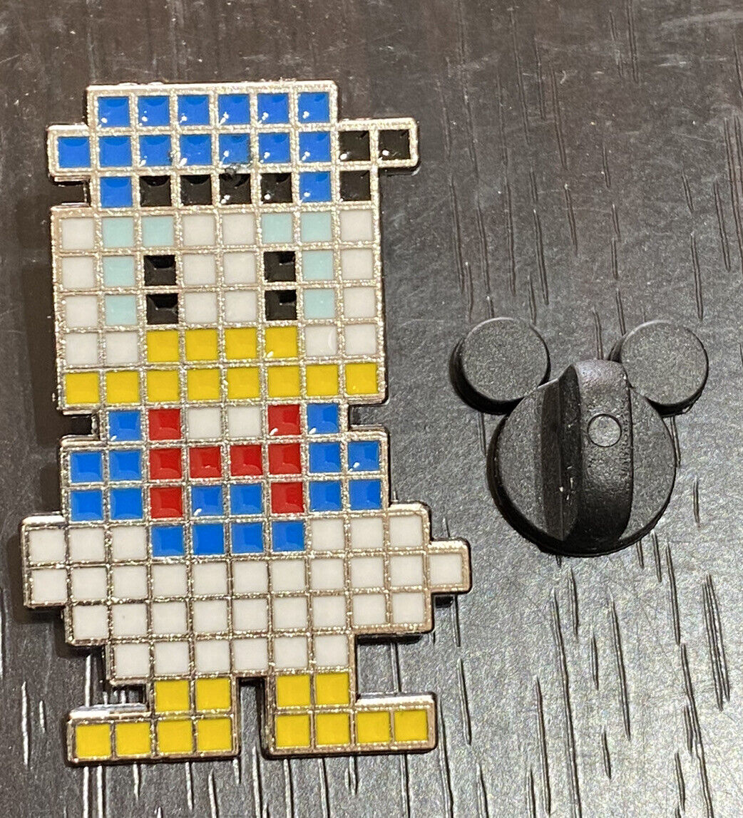 Donald Duck Pixelated Disney Pin Trading