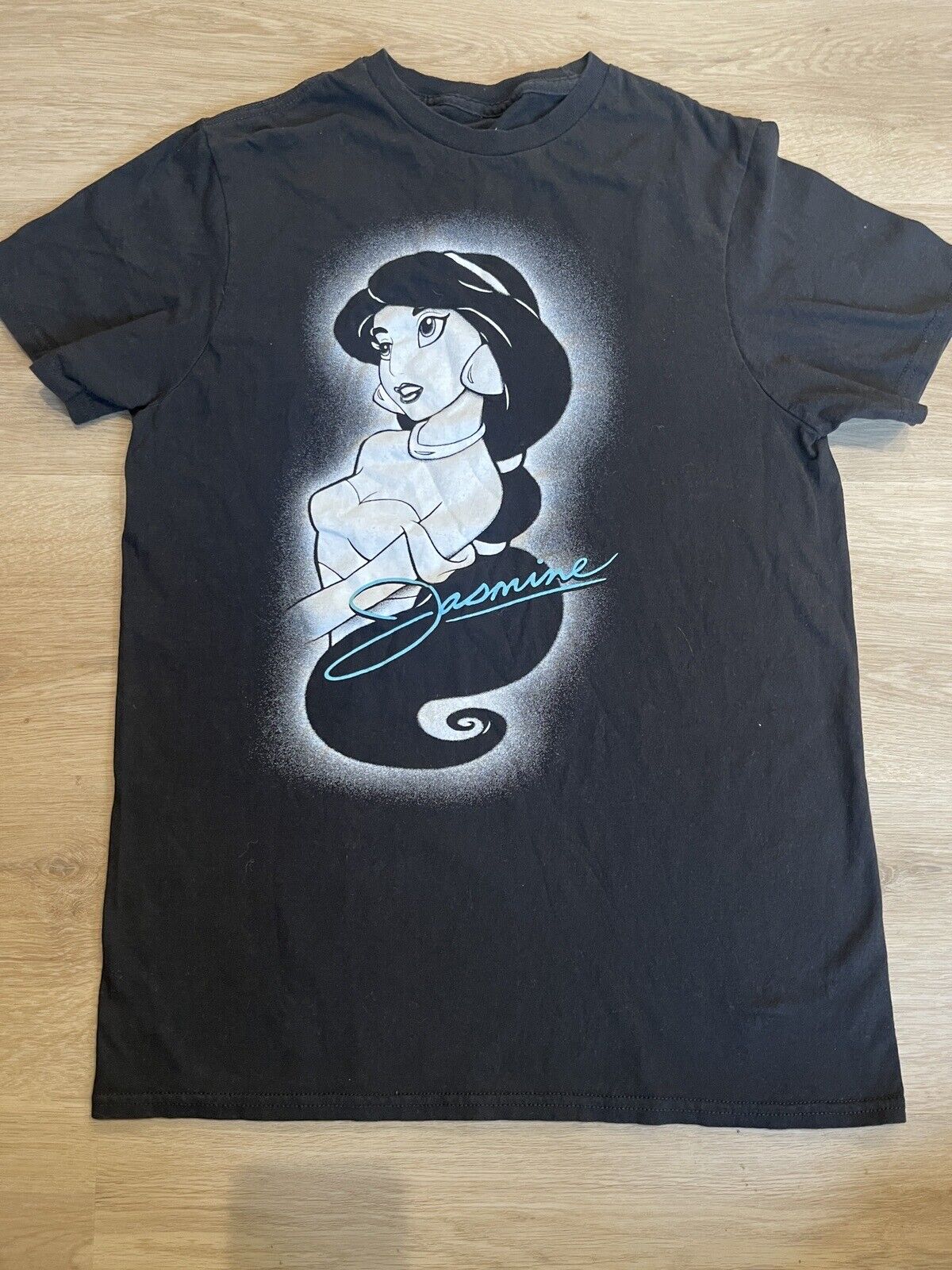 Jasmine Disney princess Black Tshirt Size Small Euc