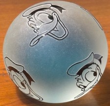 Donald Duck Frosted Glass Paperweight Signed by Steven V.  Correia Disney *Read picture