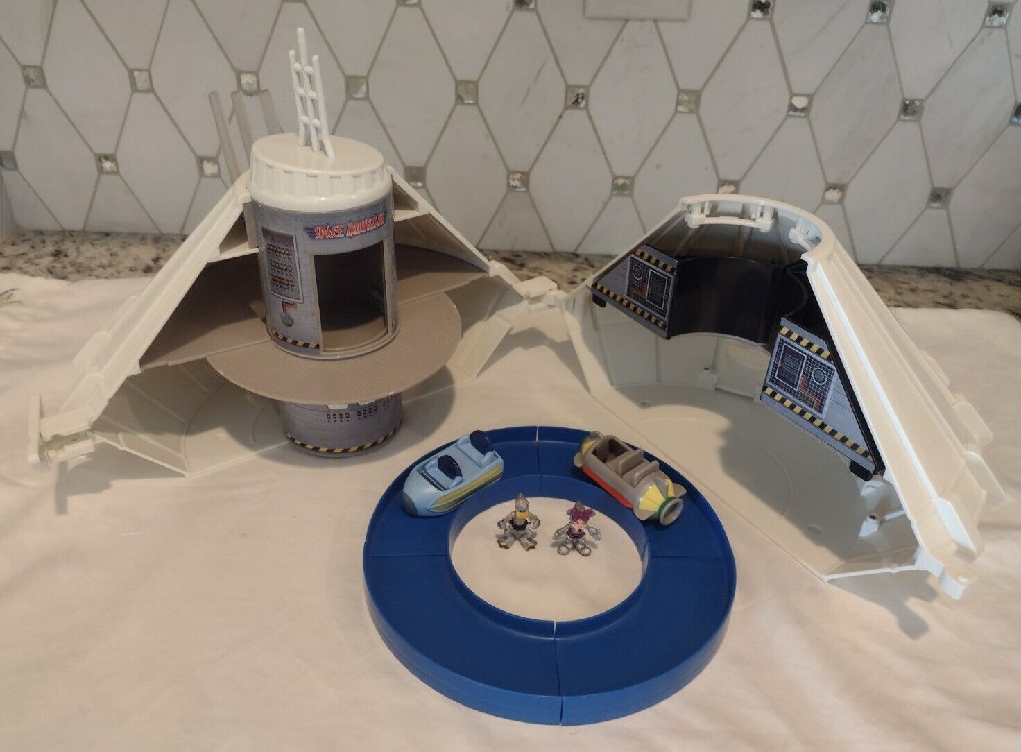 Disney Monorail Space Mountain Playset Works Incomplete