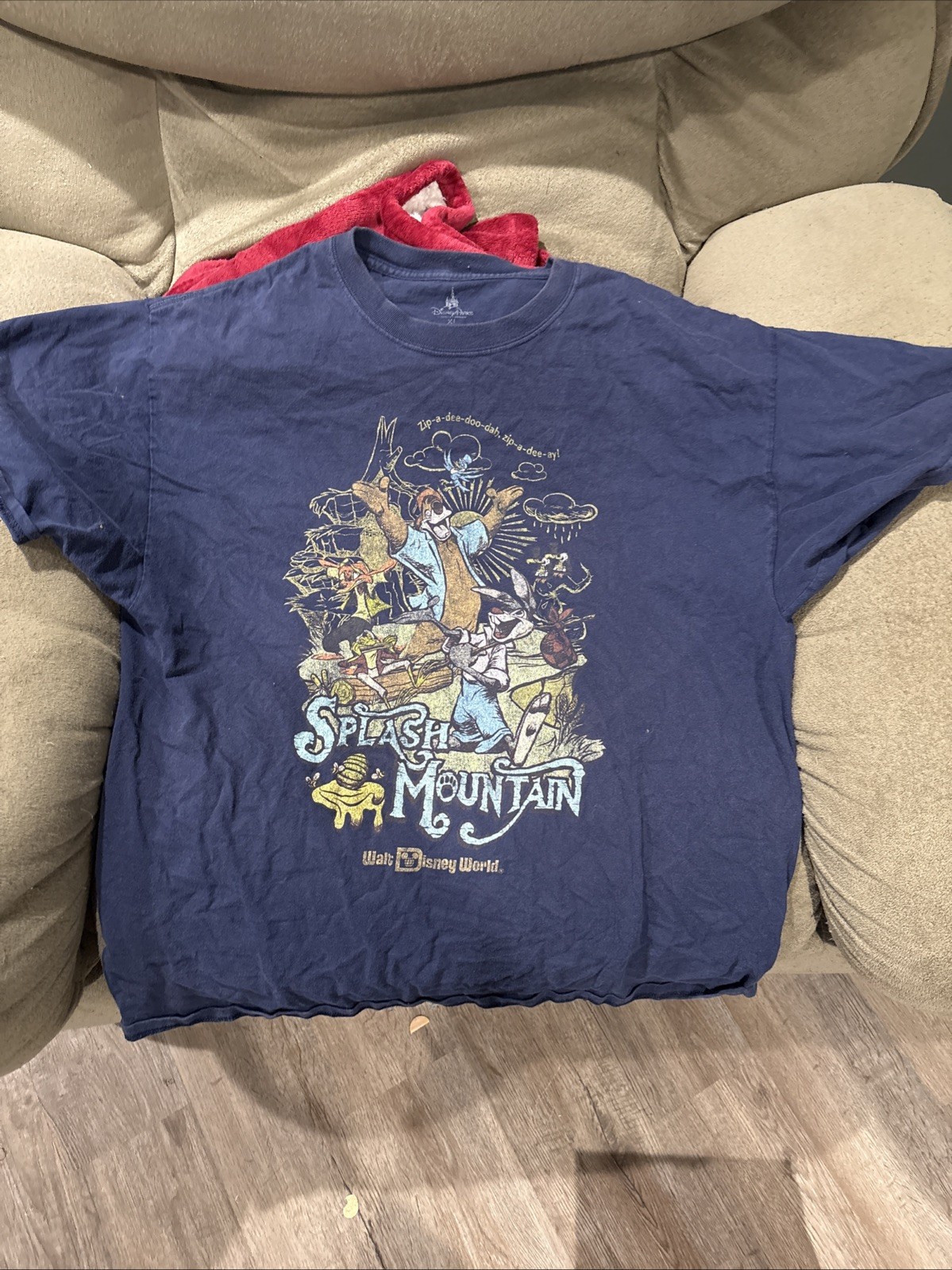 Vintage Authentic Splash Mountain T-Shirt XL Disney World/Disney Parks Vintage Authentic Splash Mountain T-Shirt XL Disney World/Disney Parks