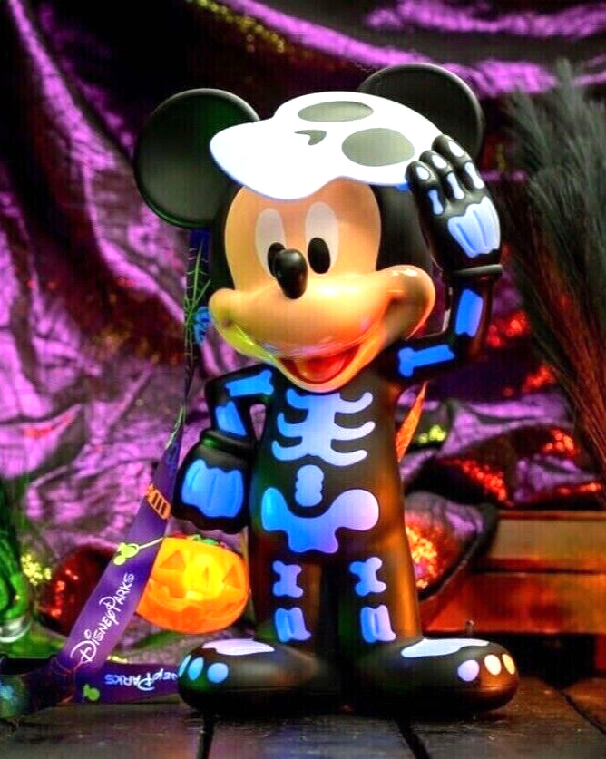 Disneyland 2023 Disney Halloween Mickey Mouse Skeleton LU Glow Popcorn Bucket