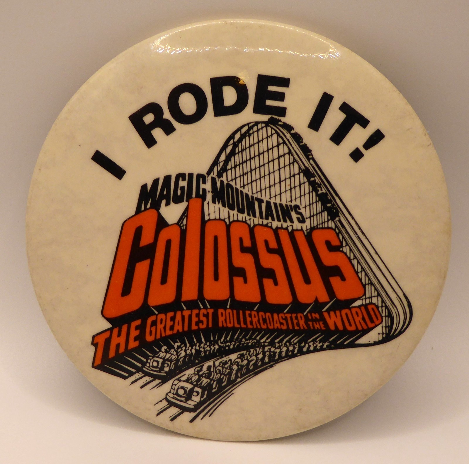 MAGIC MOUNTAIN's COLOSSUS ROLLER COASTER MAGIC MOUNTAIN's COLOSSUS ROLLER COASTER