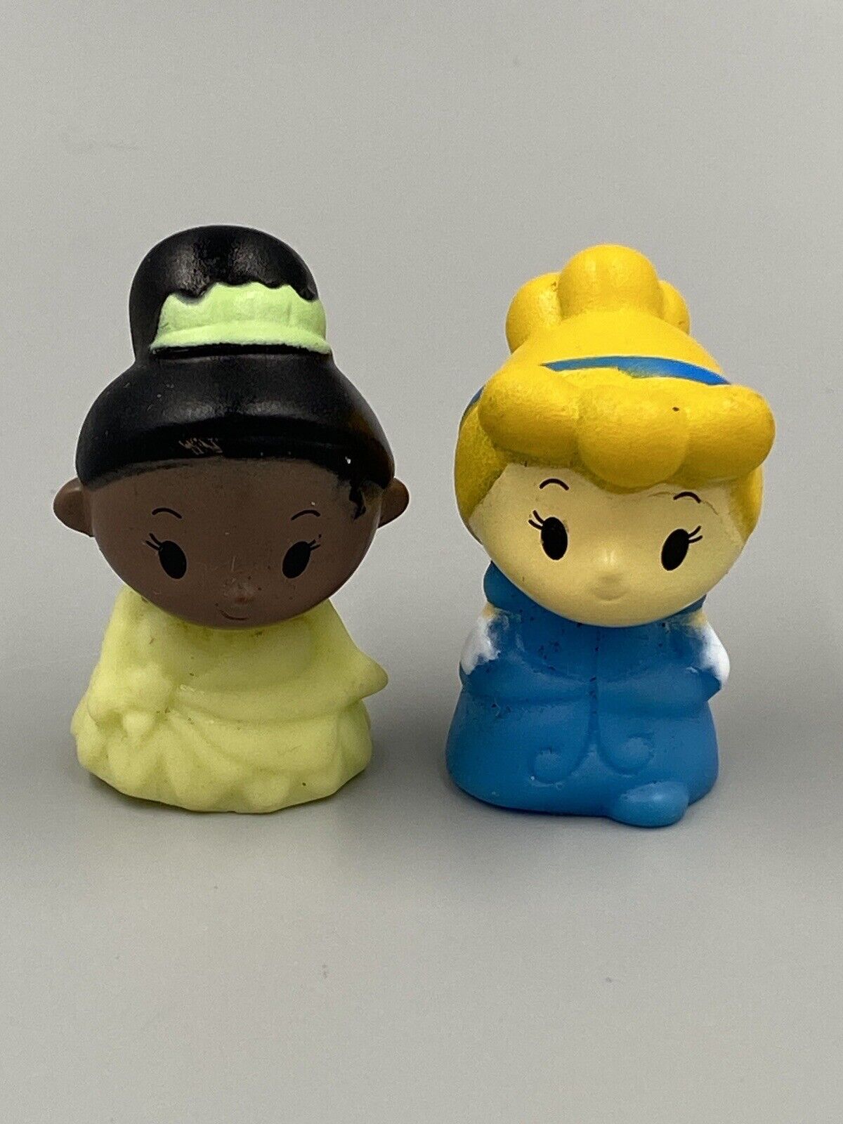 2 Disney Princess Mini 2” Finger Puppet Bath Toys Cinderella & Tianna