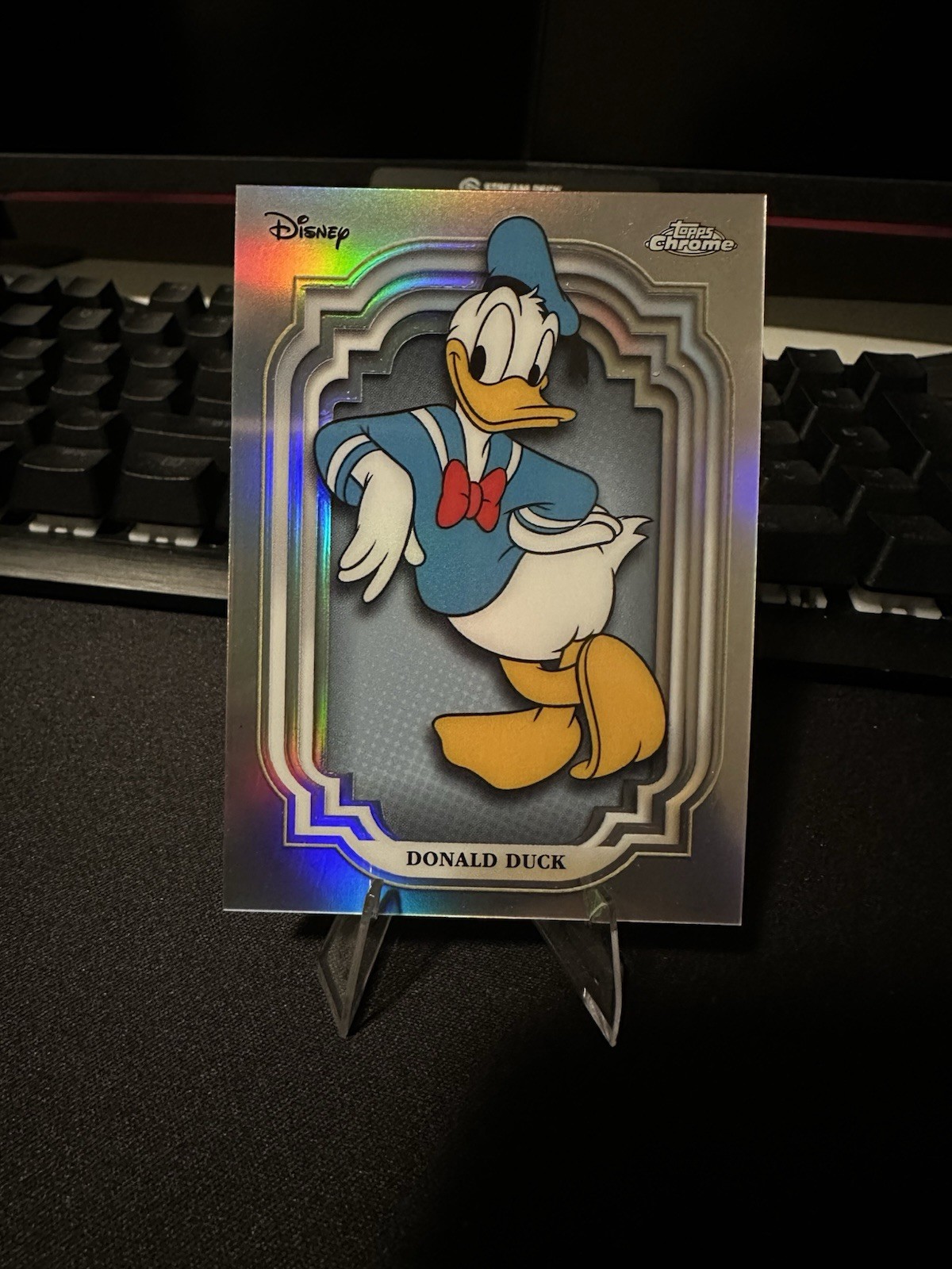 2024 Topps Chrome Disney - Donald Duck Refractor 🔥 2024 Topps Chrome Disney - Donald Duck Refractor 🔥