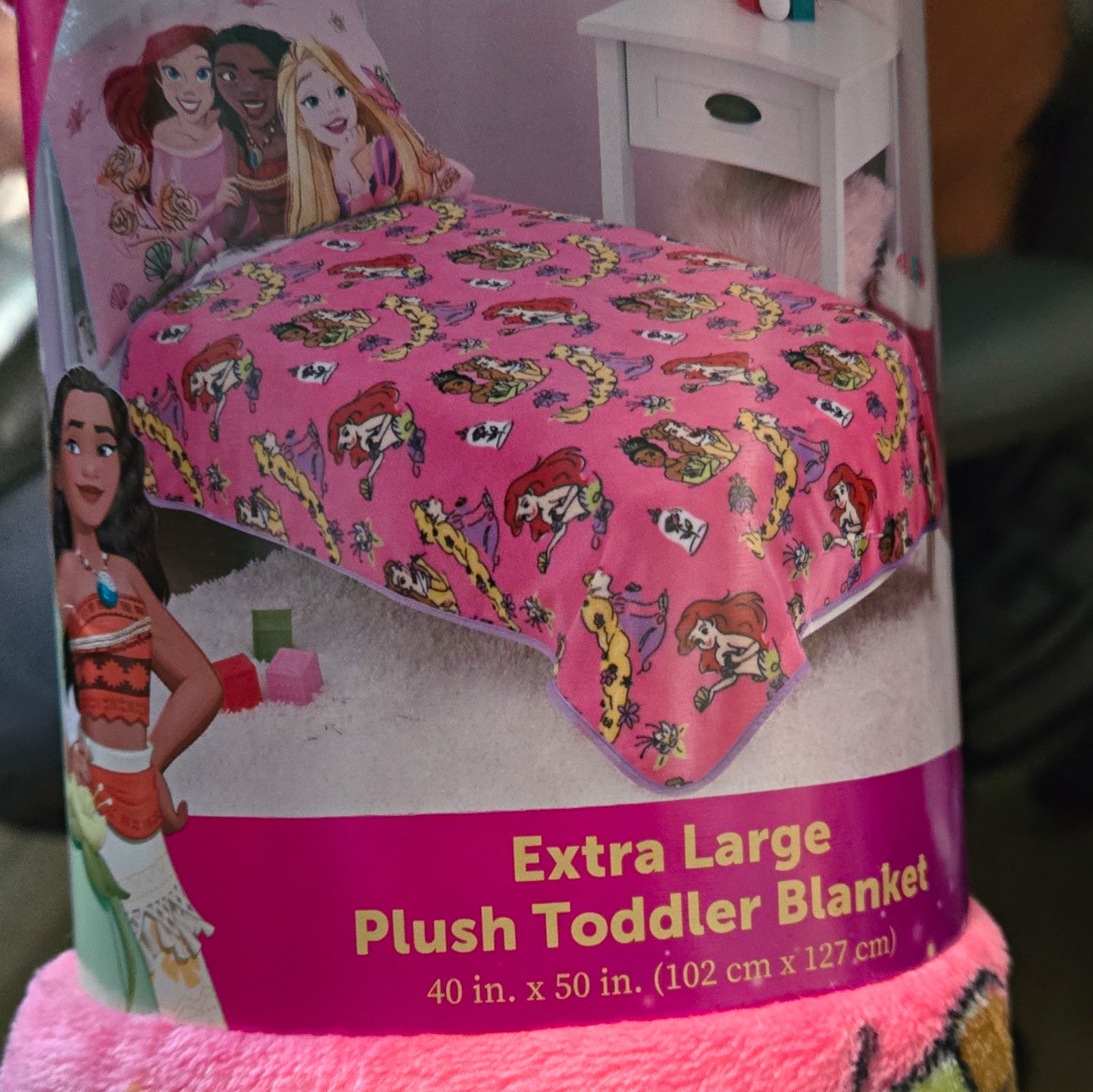 Disney Disney Princess Plush Toddler Blanket Extra Large 40 x 50 in Disney Disney Princess Plush Toddler Blanket Extra Large 40 x 50 in