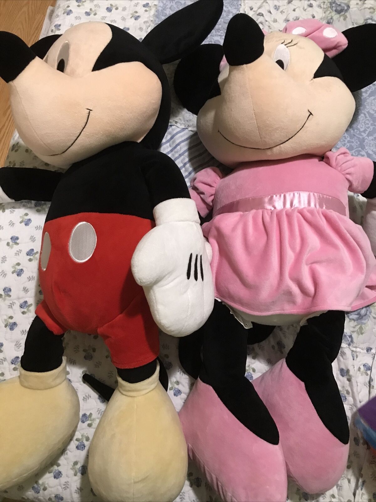 Disney Baby Mickey & Minnie 35 Inches Jumbo