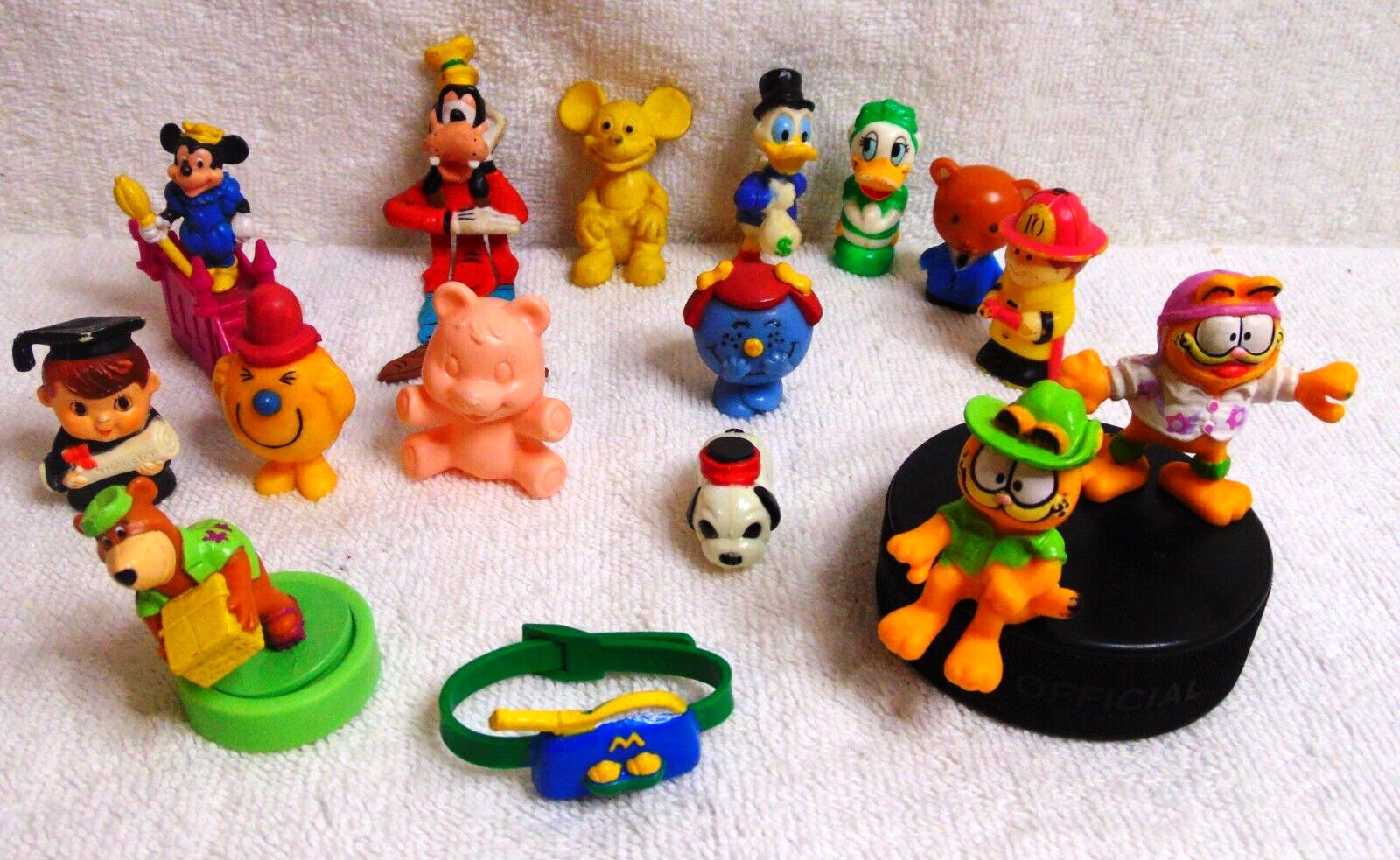 Mickey Mouse Disney Character Garfield Vintage Toys Mini Figurines Lot of 16