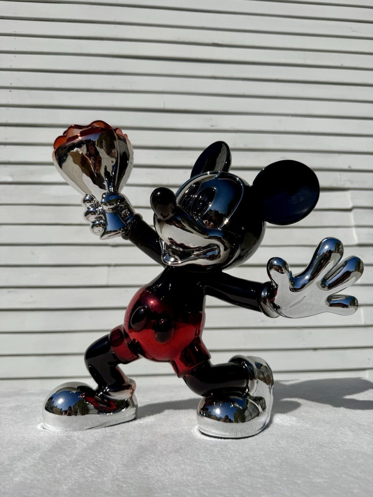 Mickey Mouse Bouquet Chrome Figure 13.8” - 35cm Mickey Mouse Bouquet Chrome Figure 13.8” - 35cm