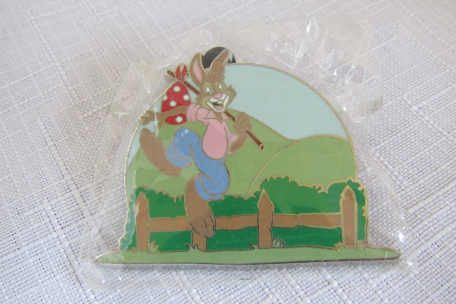 2012 Disney Splash Mountain Reveal Conceal Mystery Brer Rabbit Skipping Pin