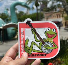 Authentic Disney World NEW Annual Passholder Magnet 2026 Kermit The Frog picture