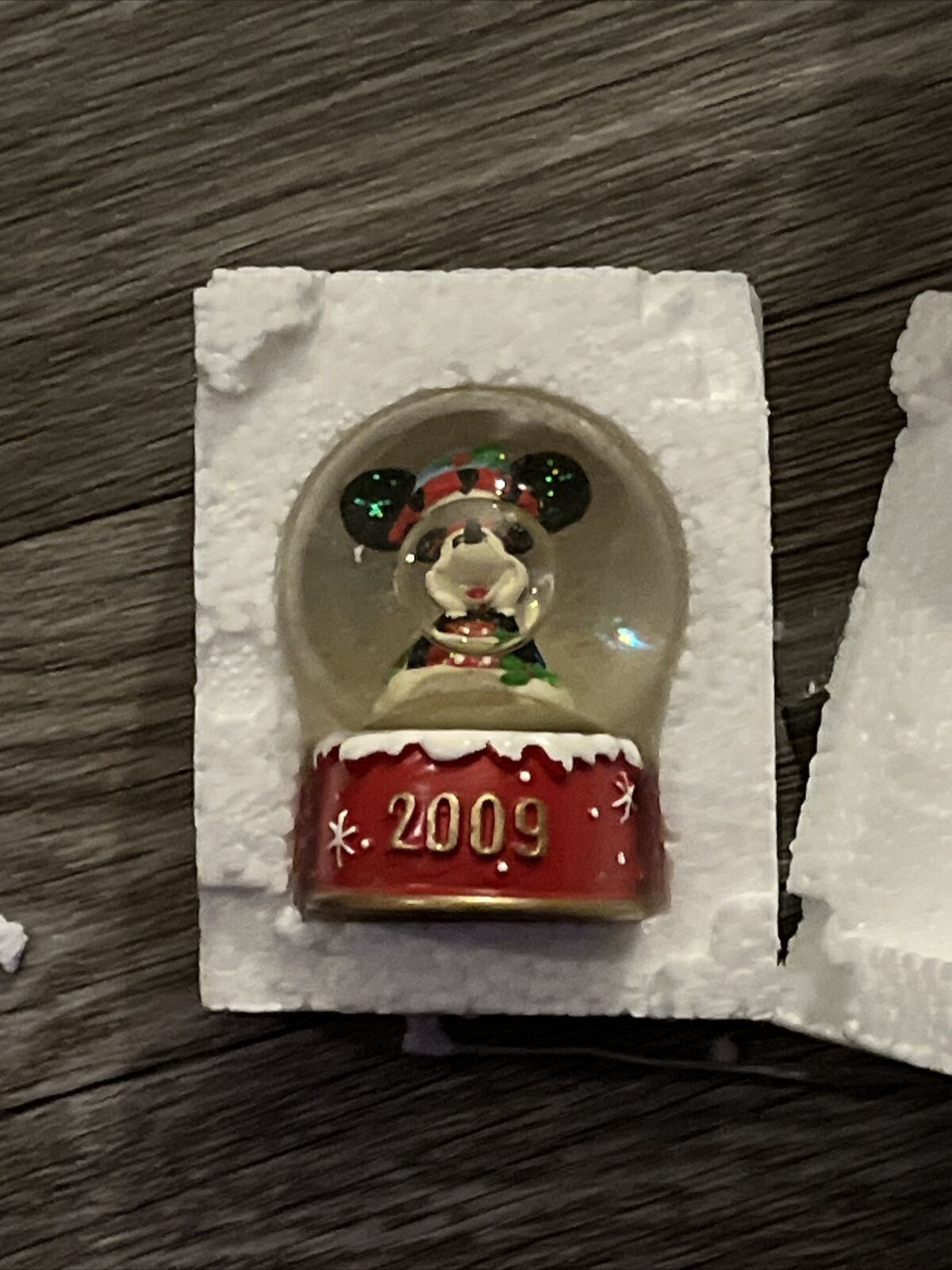 Disney JC Penny 2009 Mickey Mouse Christmas Mini Snow Globe Preowned - 2 3/8”