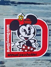 Walt Disney World Annual Passholder Minnie Mouse Magnet 2022 (copy) picture