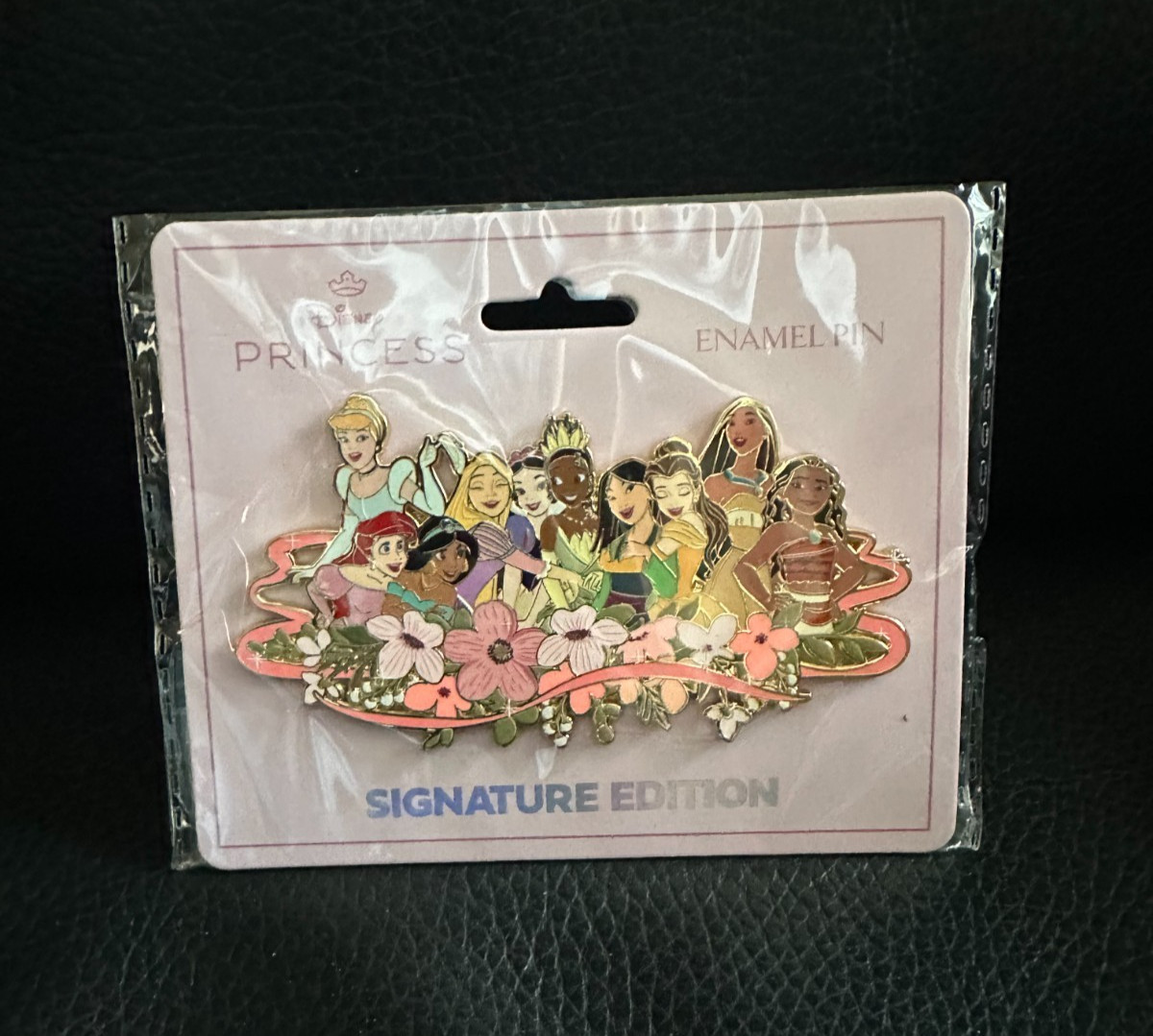 Disney Princess Jumbo Collectible Trading Pin Pink A La Mode LE 500 Disney Princess Jumbo Collectible Trading Pin Pink A La Mode LE 500