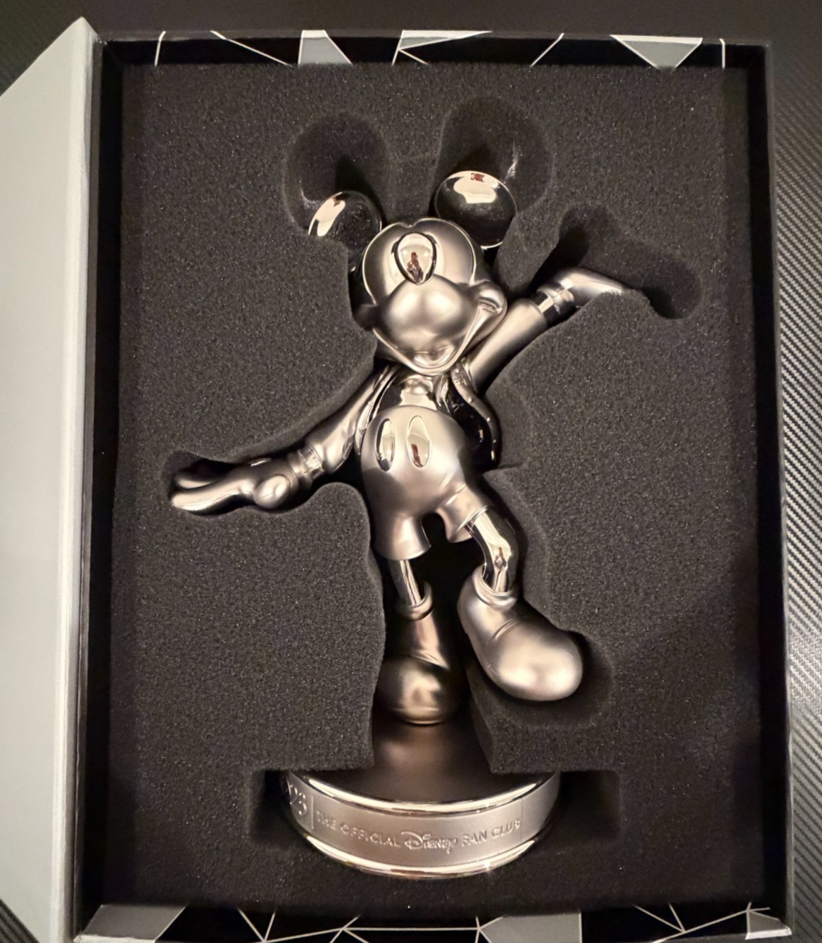 Disney D23 Mickey Mouse Leader of the Club Milestone Statue 2023 Gold Member Disney D23 Mickey Mouse Leader of the Club Milestone Statue 2023 Gold Member