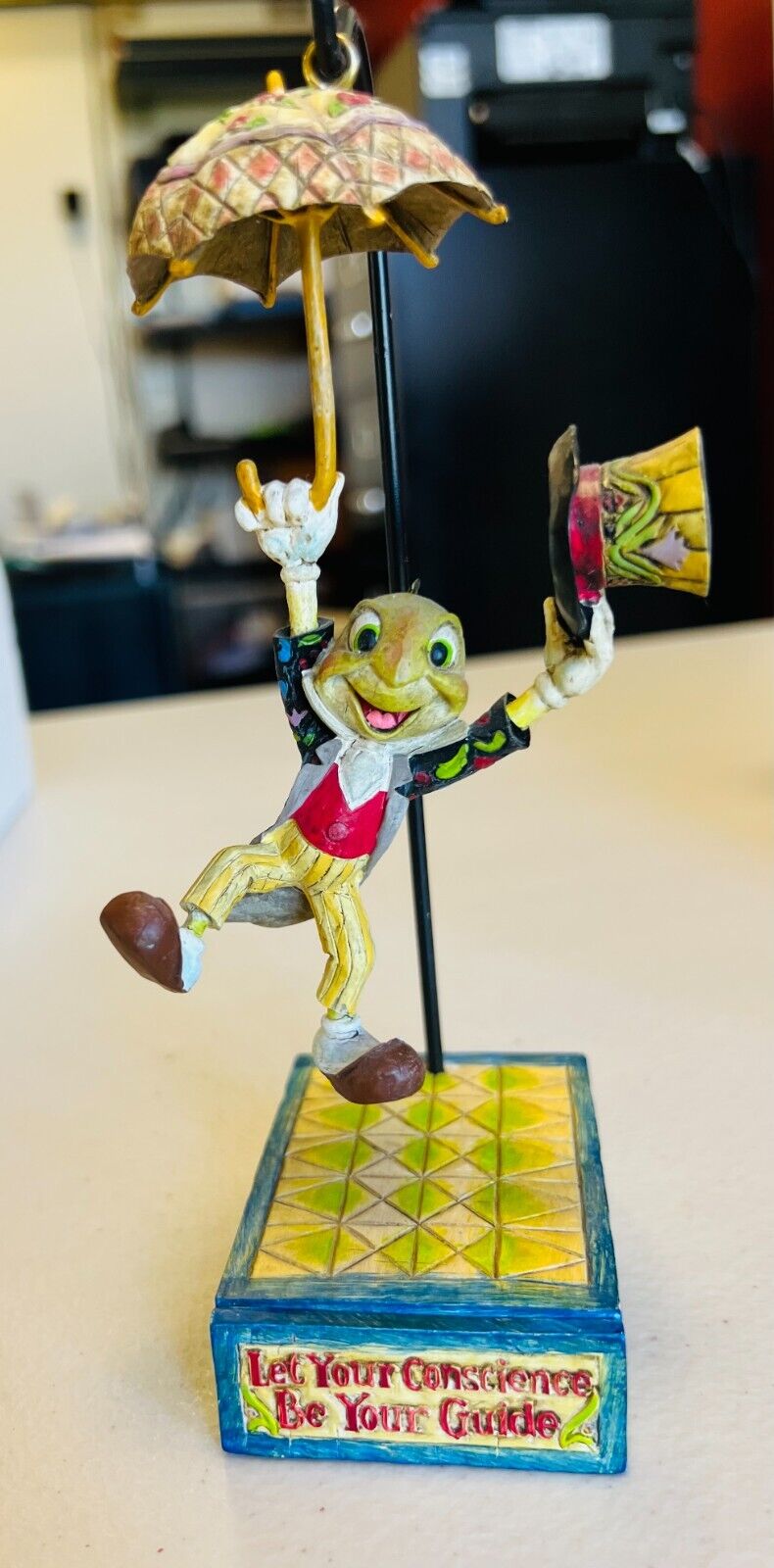 Walt Disney Showcase Jiminy Cricket Let Your Conscience Be Your Guide 4005219