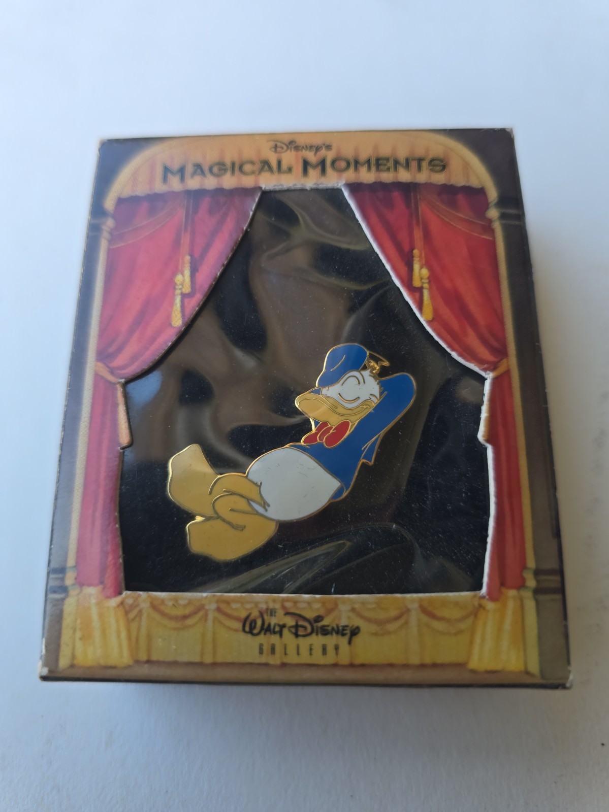 Disney Magical Moments Donald Duck 65th Birthday - Sleeping Donald Boxed Pin LE Disney Magical Moments Donald Duck 65th Birthday - Sleeping Donald Boxed Pin LE