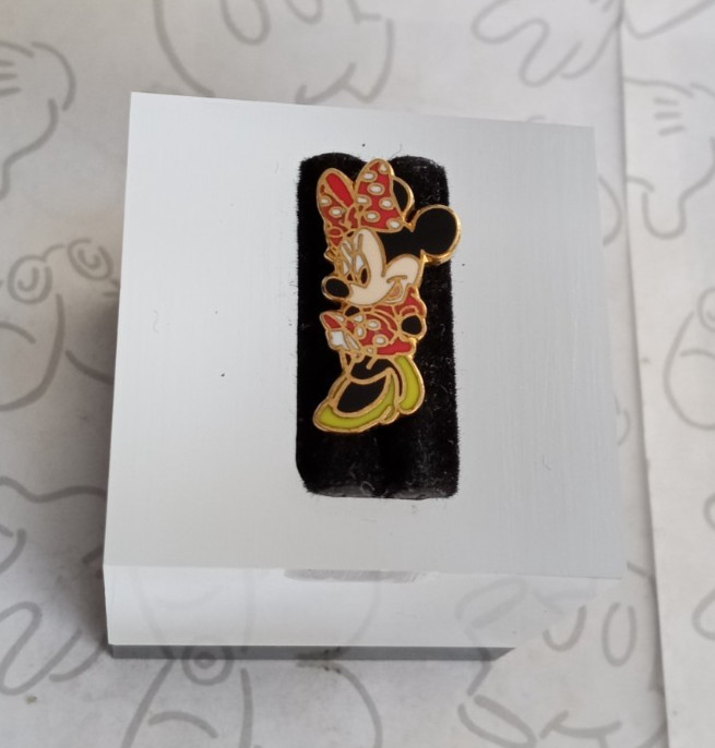 Mini Minnie Mouse Polka Dot Outfit Hands Behind Back WDW Disney Pin 172421 Mini Minnie Mouse Polka Dot Outfit Hands Behind Back WDW Disney Pin 172421