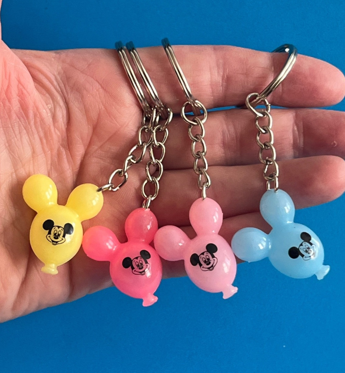 SET of 4 DISNEY PARKS Micro Mini Mickey Mouse Balloon Keychains - Bag Charms SET of 4 DISNEY PARKS Micro Mini Mickey Mouse Balloon Keychains - Bag Charms