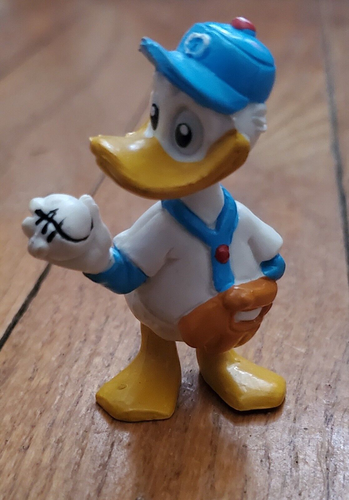 Donald Duck Baseball PVC Walt Disney Applause Figurine